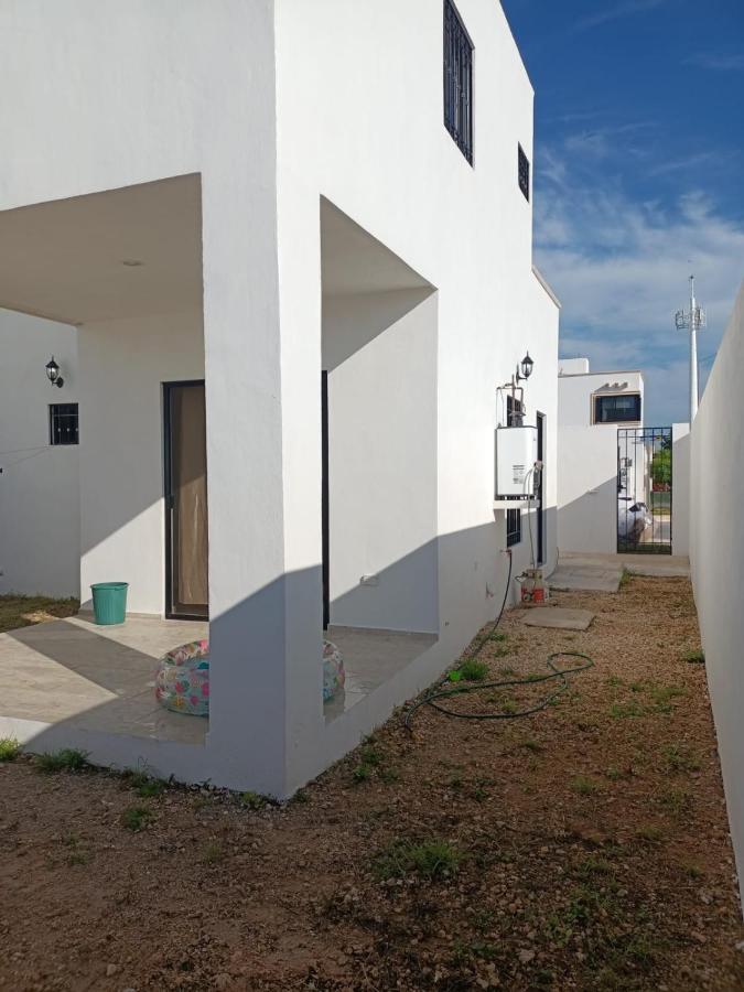 Hermosa Casa A 15 Minutos Del Aeropueto De Cancun En Exclusivo Fraccionamiento Residencial Kültér fotó